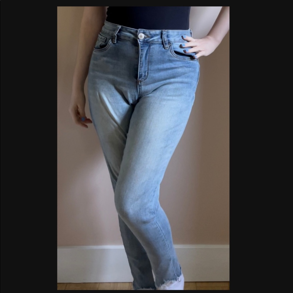 Light Wash High-Rise Super Skinny Jeans